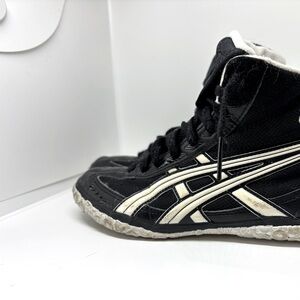 ASICS wrestling shoes
